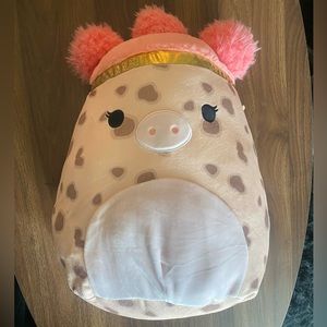 Aquitaine the Pig Squish-Doo 16”